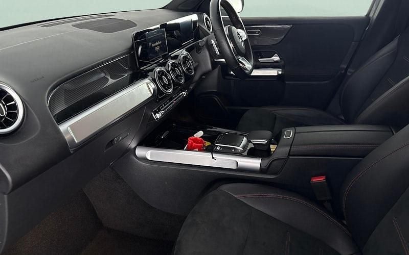 Used Mercedes GLB200 AMG line 163 HP (119 kW) 2022 Grey SUV