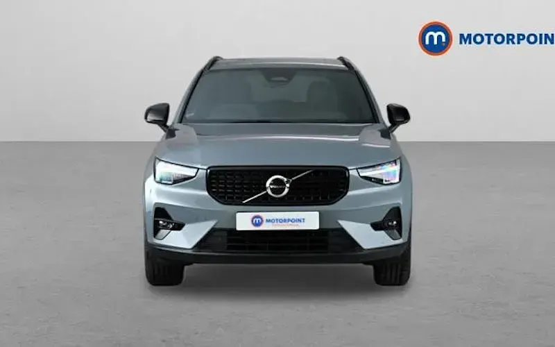 Used Volvo XC40 Plus 163 HP (119 kW) 2026 SUV