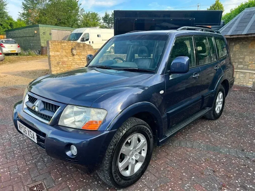 Used Mitsubishi Shogun Elegance 2006 Blue SUV