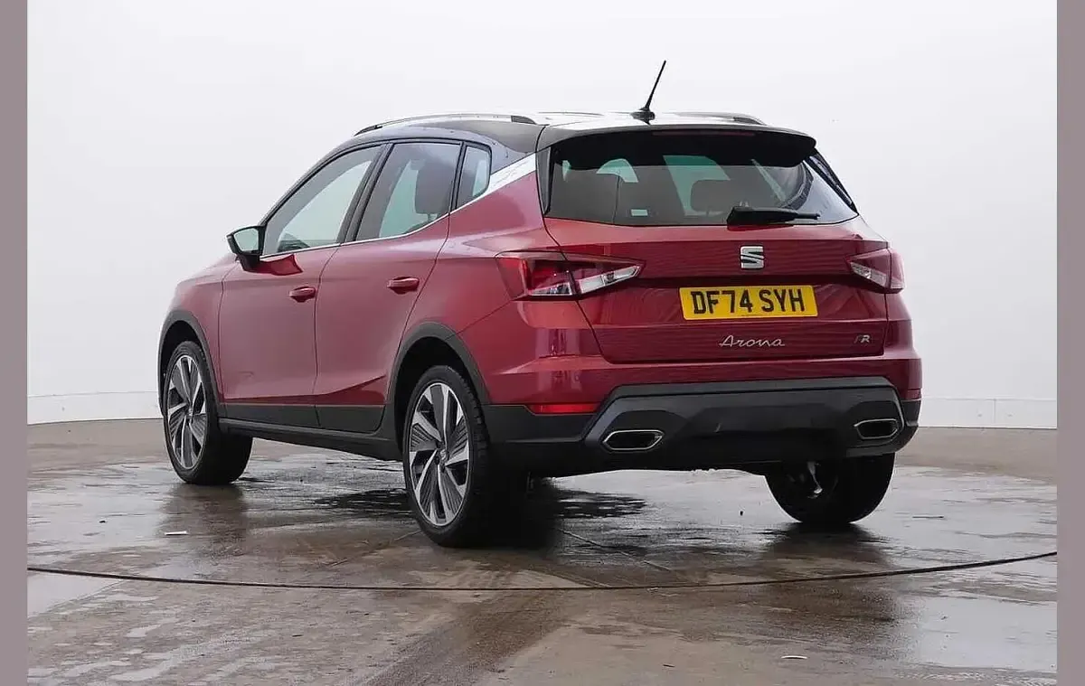 Used Seat Arona FR Sport 114 HP (83 kW) 2024 Red SUV