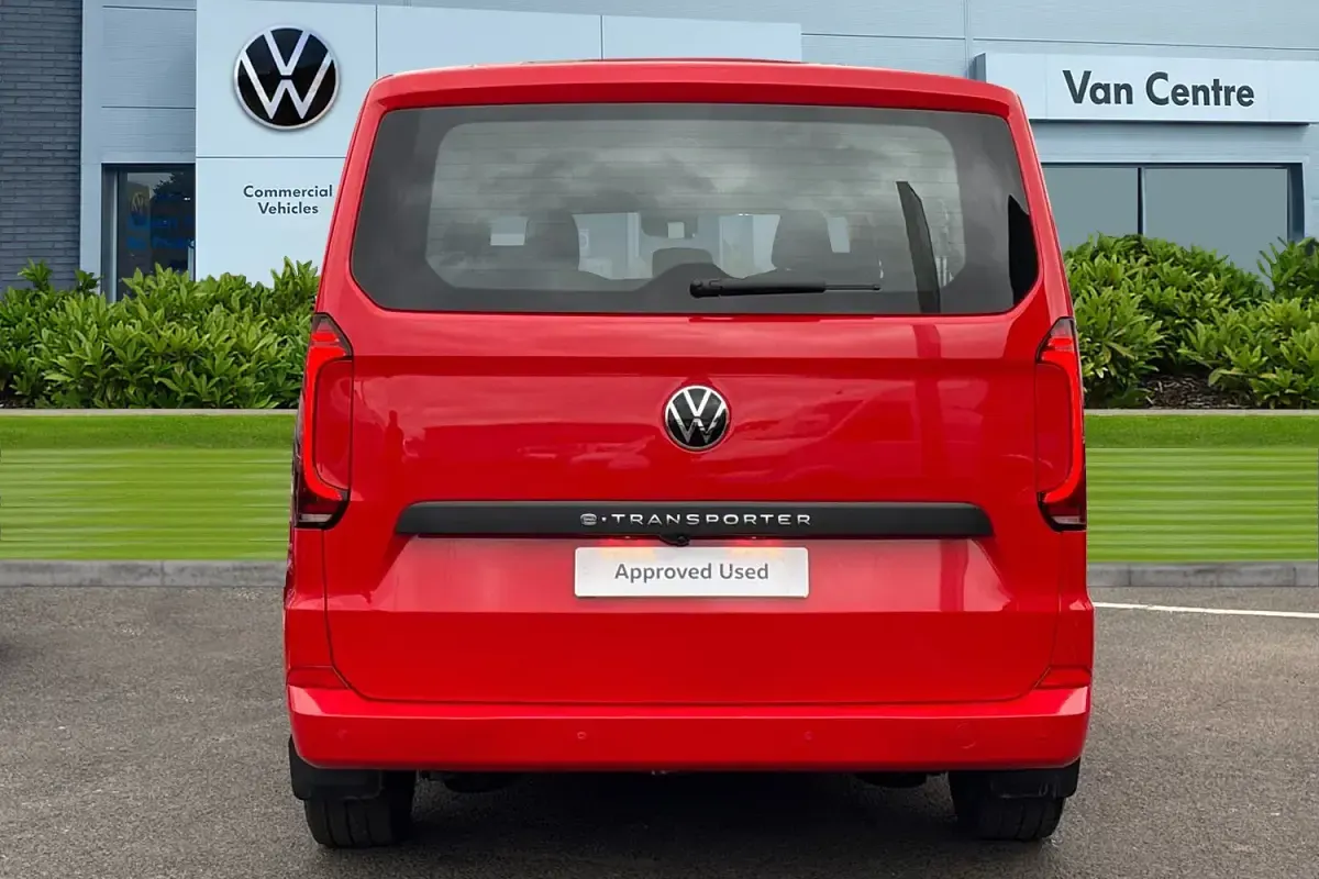 New VW T7 210 kW (286 HP) 2025 Red Van