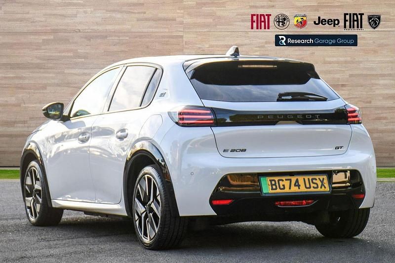 Used Peugeot e-208 GT 113 kW (154 HP) 2024 White Hatchback