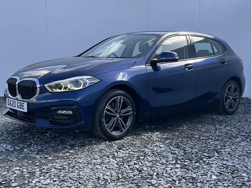 Used BMW 118 Sport Line 150 HP (110 kW) 2020 Blue Hatchback