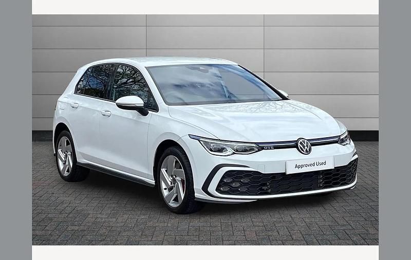 Used VW Golf VIII GTE 241 HP (177 kW) 2025 White Hatchback