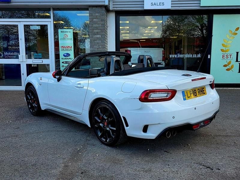 Used Abarth 124 Spider 170 HP (125 kW) 2018 White Cabriolet
