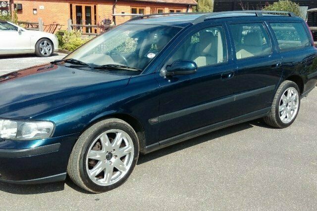 Used Volvo V70 163 HP (119 kW) 2002 Estate