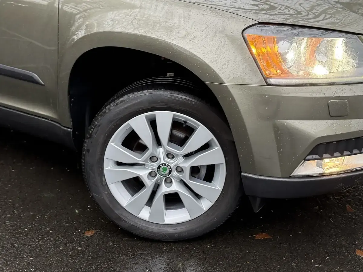 Used Skoda Yeti SE L 150 HP (110 kW) 2015 Green SUV