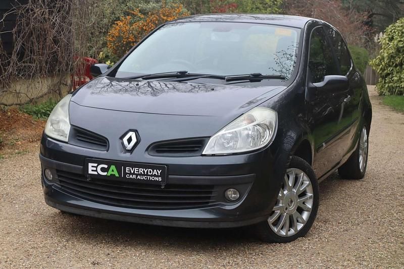 Used Renault Clio II Dynamique 2008 Grey Hatchback