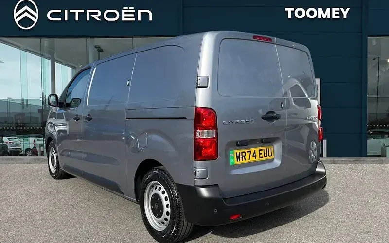 Używany Citroën Dispatch 100 kW (136 KM) 2025 Minivan