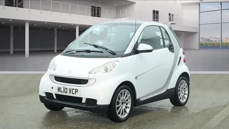 Used Smart ForTwo Coupé Passion 54 HP (39 kW) 2010 White Coupe