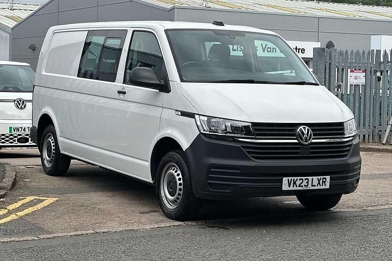 Candy white Used 2023 VW Transporter Startline Van | £24,750 (Fair price) - Image 1/4