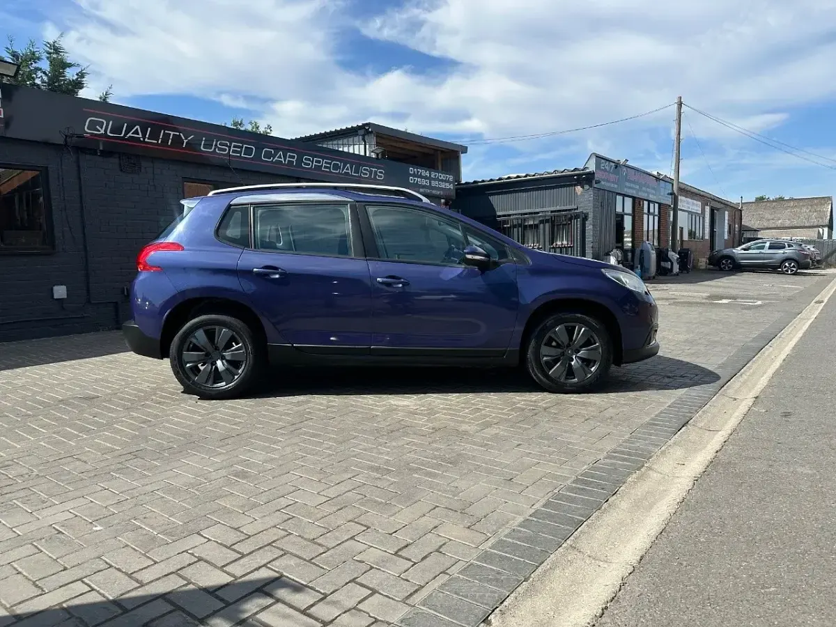 Used Peugeot 2008 Active 68 HP (50 kW) 2015 Blue SUV