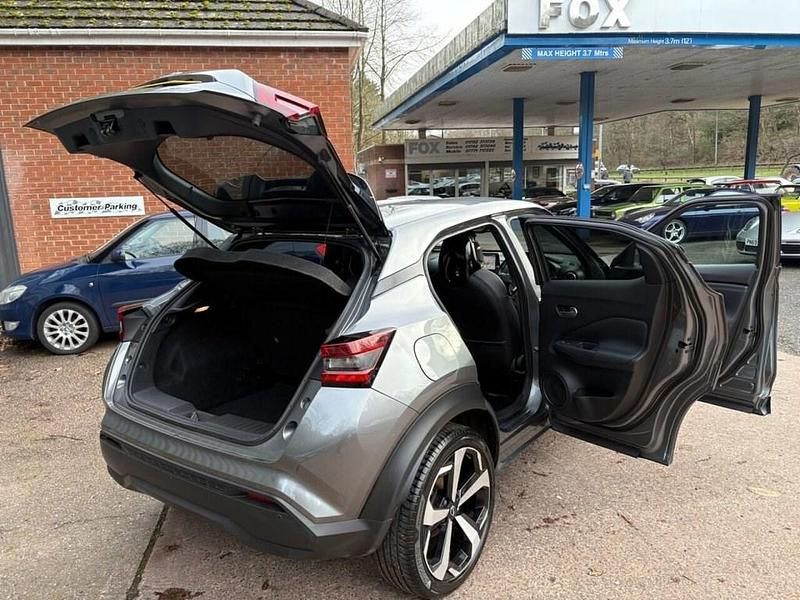 Used Nissan Juke Tekna 114 HP (83 kW) 2022 Grey SUV