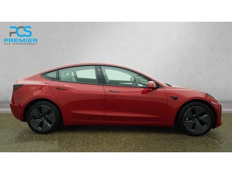 Used Tesla Model 3 Standard Range Plus 366 kW (498 HP) 2021 Red Sedan