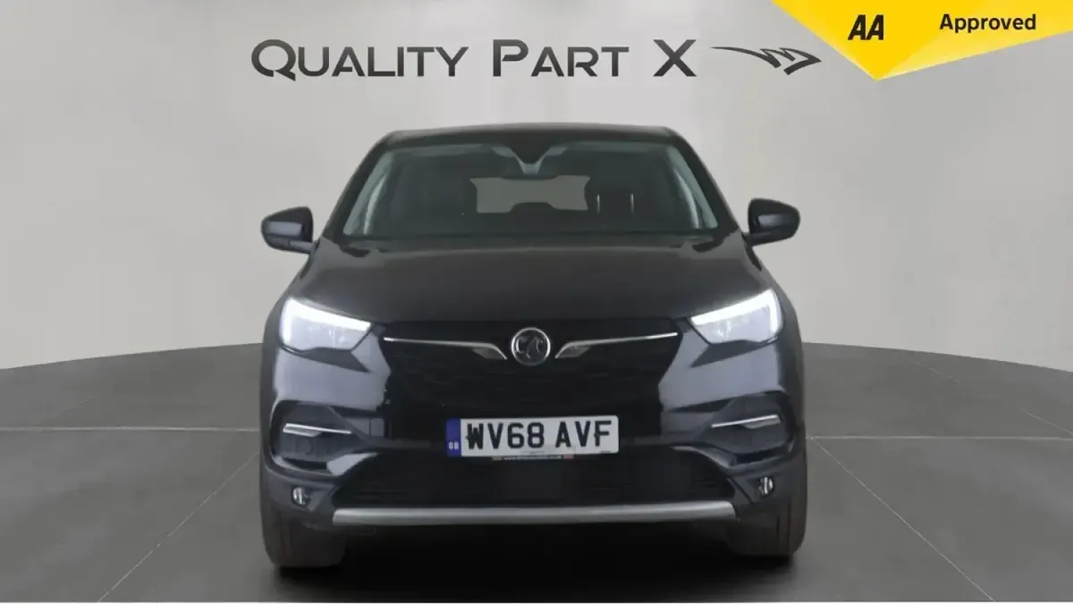 Used Vauxhall Grandland X Elite 130 HP (95 kW) 2018 Black SUV
