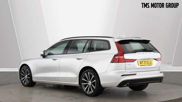 Used Volvo V60 Momentum 161 HP (118 kW) 2022 Estate