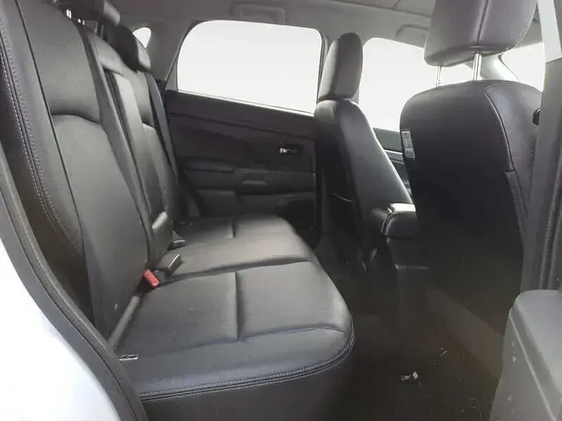 Used Mitsubishi ASX 147 HP (108 kW) 2015 White SUV