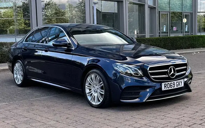 Used Mercedes E220 AMG line 194 HP (142 kW) 2019 Sedan