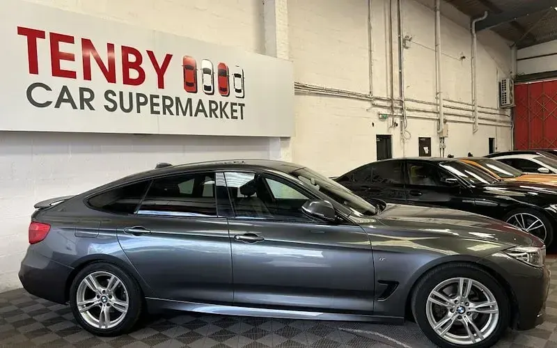 Used BMW 320 M Sport 190 HP (139 kW) 2017 Grey Hatchback