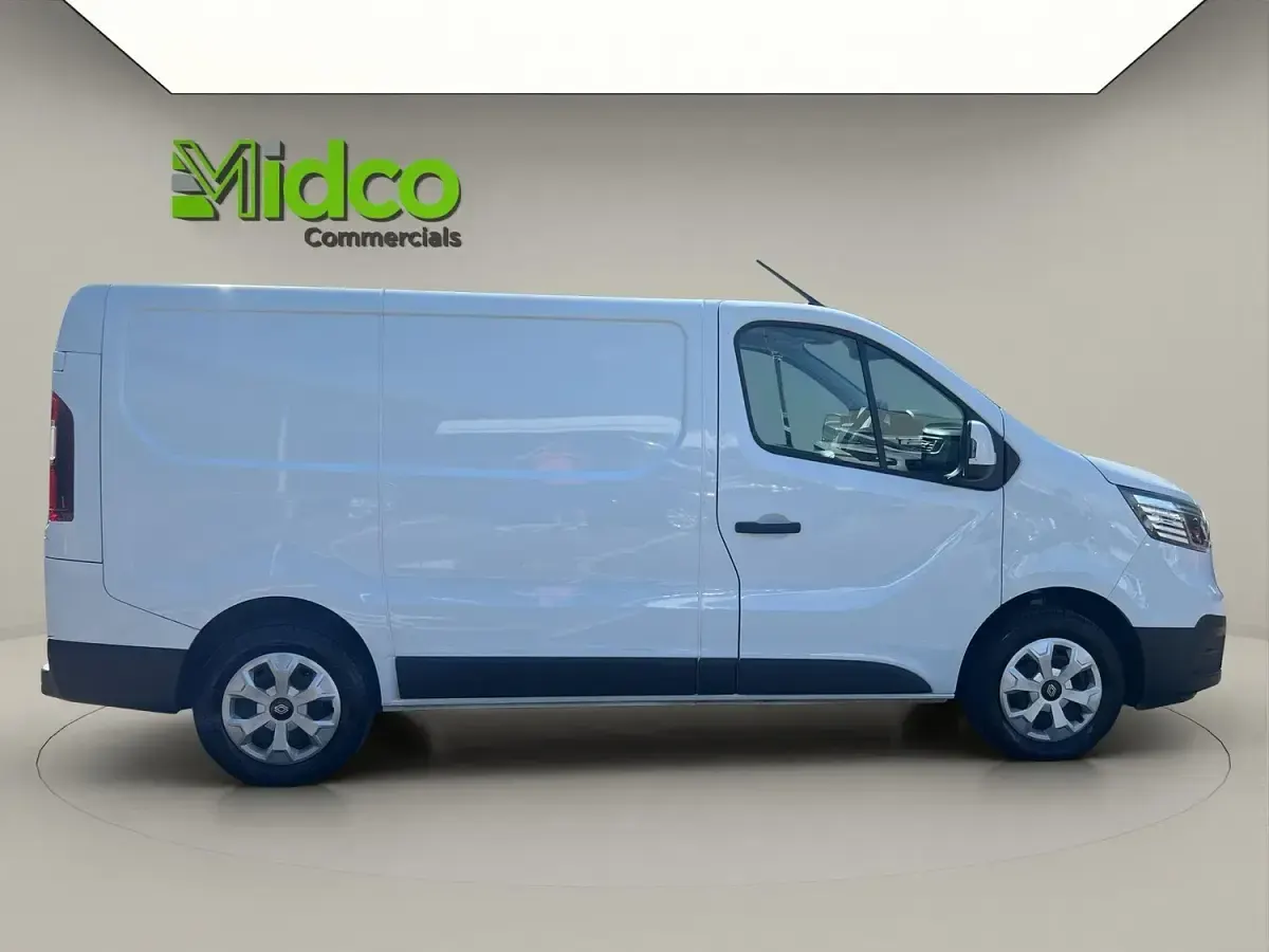 Used Renault Trafic 2024 White MPV
