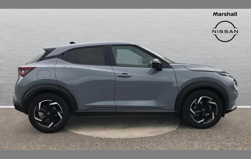 Used Nissan Juke N-Connecta 114 HP (83 kW) 2023 Grey SUV