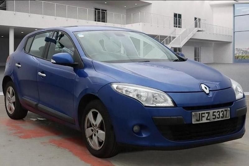 Used 2011 Renault Mégane III Dynamique Hatchback | £1,995 (Good price) - Image 1/1