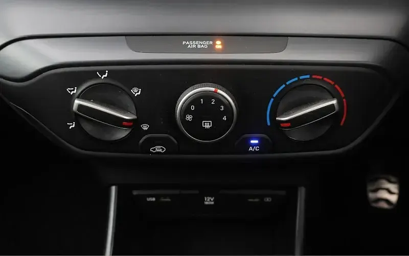 Used Hyundai Bayon SE 101 HP (74 kW) 2023 Black SUV