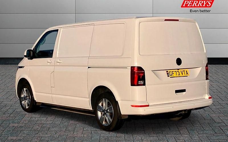 Begagnad VW Transporter Highline 204 HK (150 kW) 2024 Van
