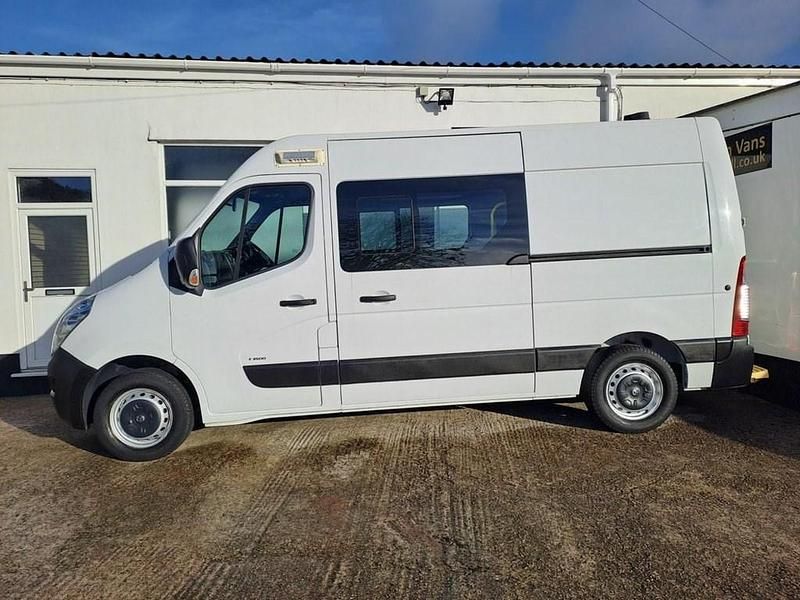 Used Vauxhall Movano 130 HP (95 kW) 2019 White MPV