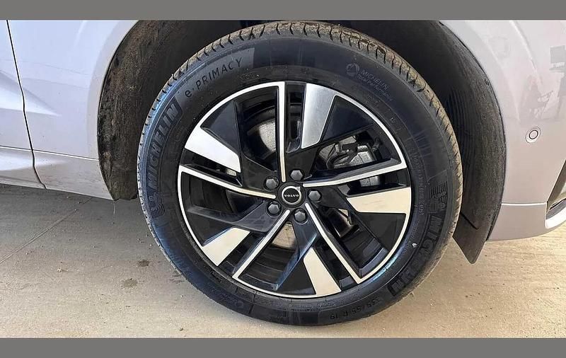 Used Volvo XC60 Plus 247 HP (181 kW) 2025 Silver SUV