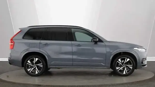 Used Volvo XC90 R-Design 235 HP (172 kW) 2022 SUV