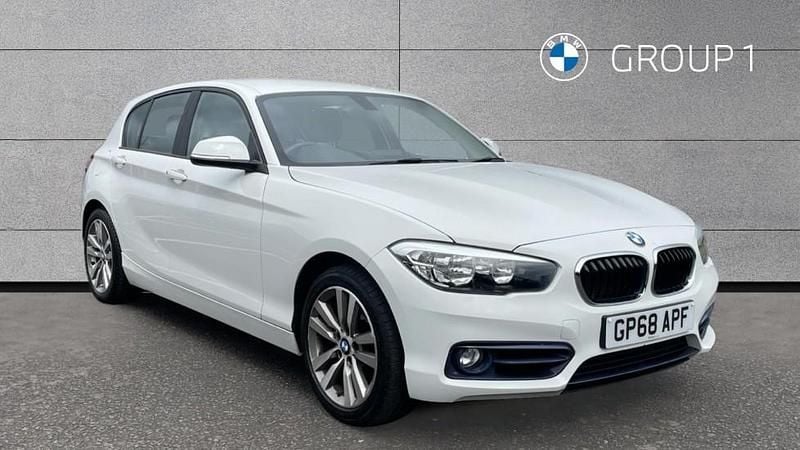 Alpine white Used 2019 BMW 118 Sport Line Hatchback | £13,493 (Fair price) - Image 1/4