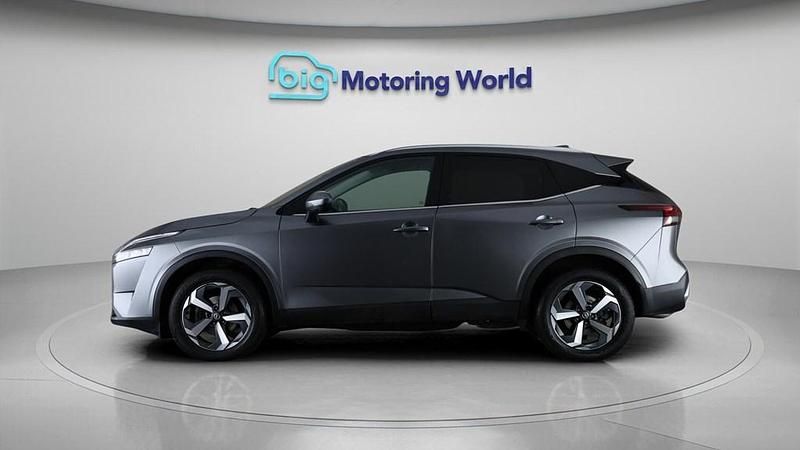 Used Nissan Qashqai N-Connecta 158 HP (116 kW) 2022 Grey SUV