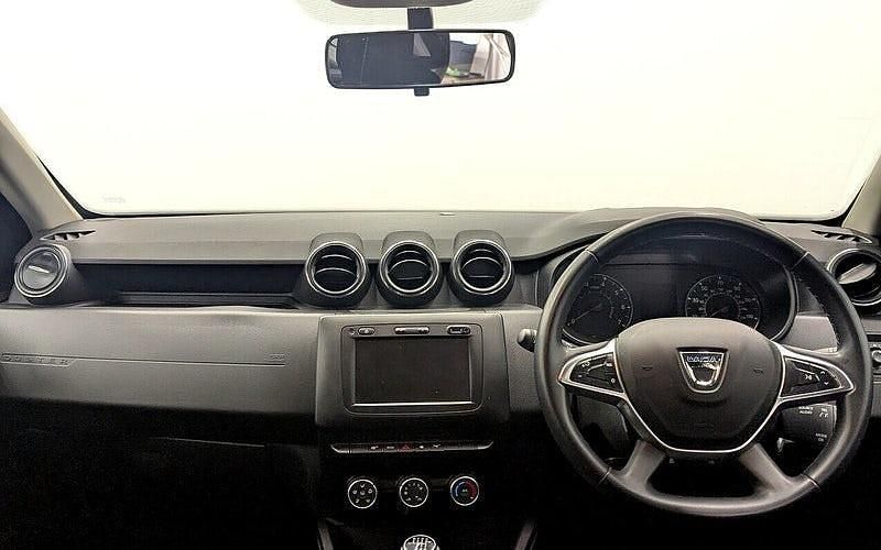 Used Dacia Duster Comfort 131 HP (96 kW) 2020 White SUV