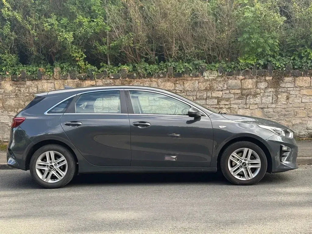 Used Kia Ceed 136 HP (100 kW) 2019 Grey Hatchback