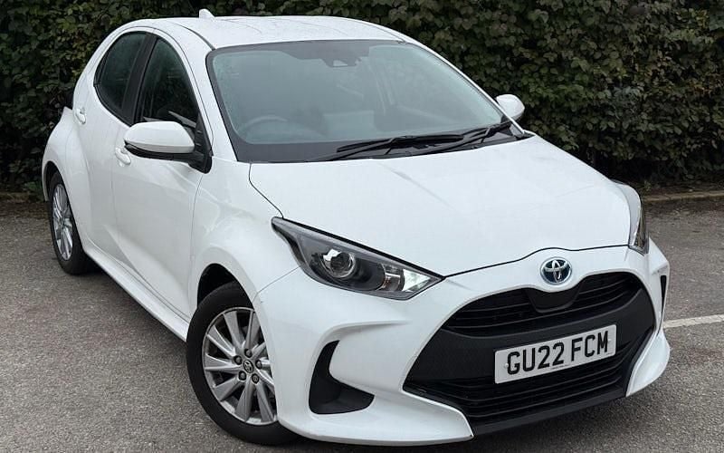 Used 2025 Toyota Yaris Hybrid Hatchback | £16,299 (Super price) - Image 1/4