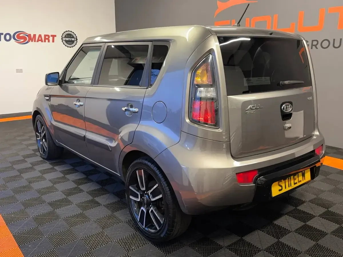 Used Kia Soul 126 HP (92 kW) 2011 Silver SUV