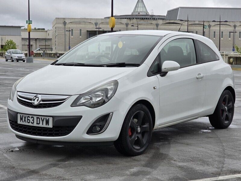 White Used 2014 Vauxhall Corsa S Hatchback | £2,399 (Good price) - Image 1/4