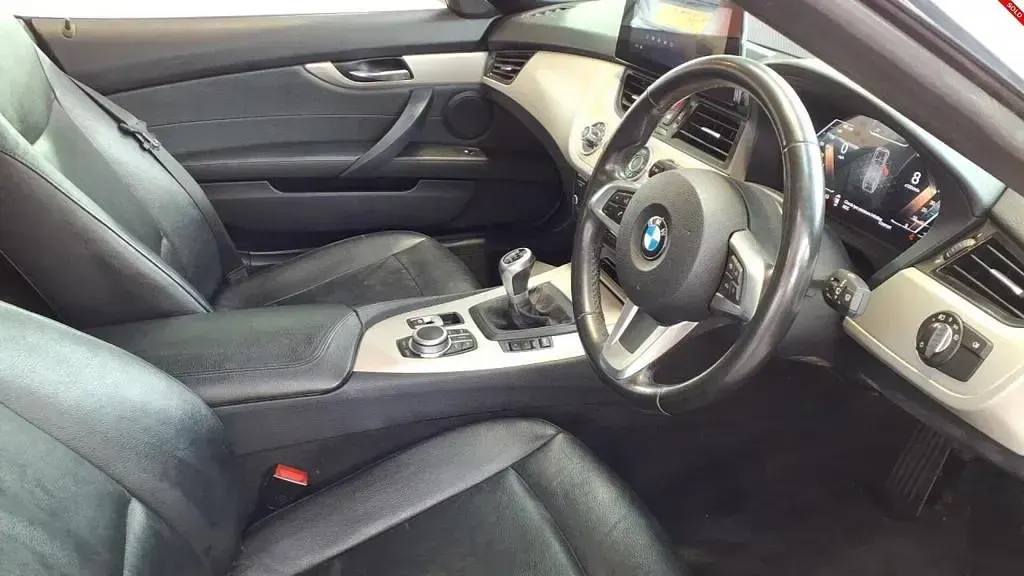 Used BMW Z4 Comfort Edition 2014 Silver Cabriolet