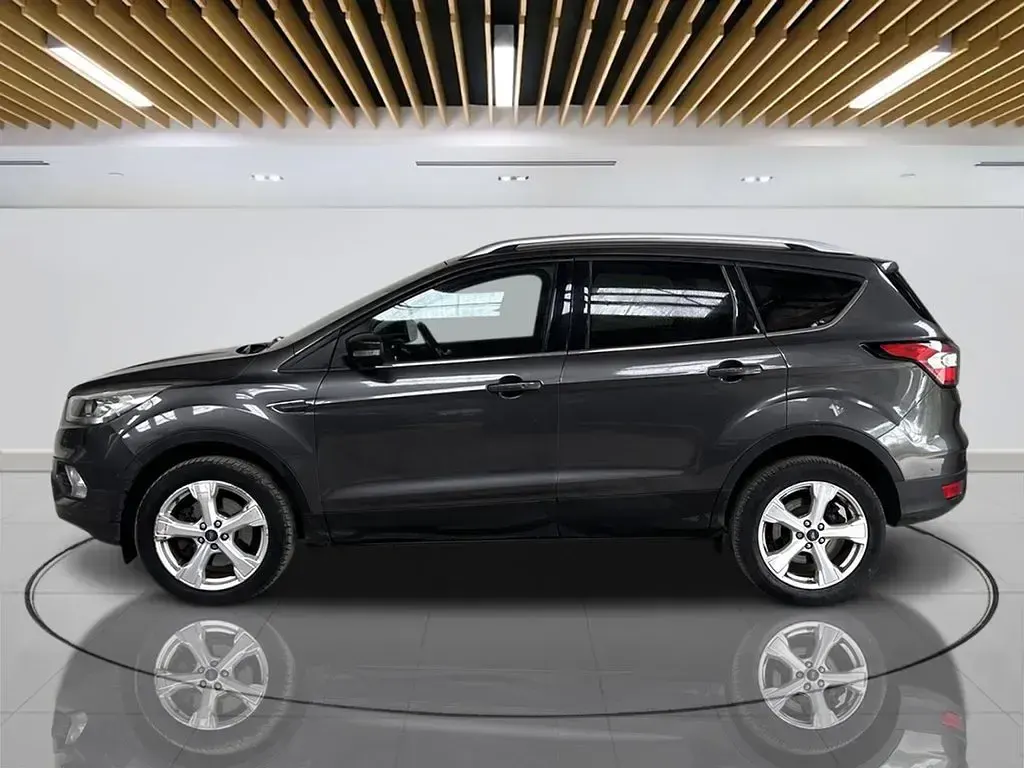 Used Ford Kuga Titanium 150 HP (110 kW) 2019 Grey SUV