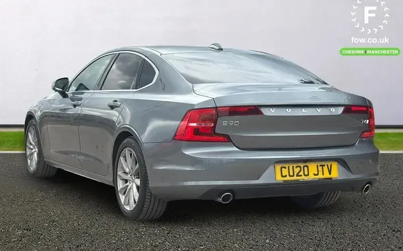 Used Volvo S90 Momentum 190 HP (139 kW) 2019 Grey Sedan