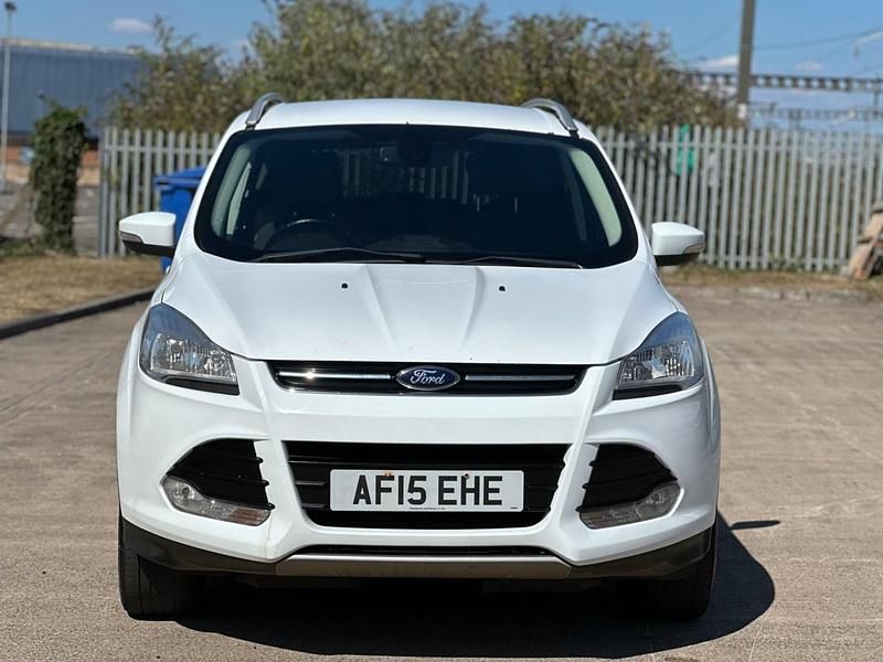 Used Ford Kuga Titanium 150 HP (110 kW) 2015 White SUV