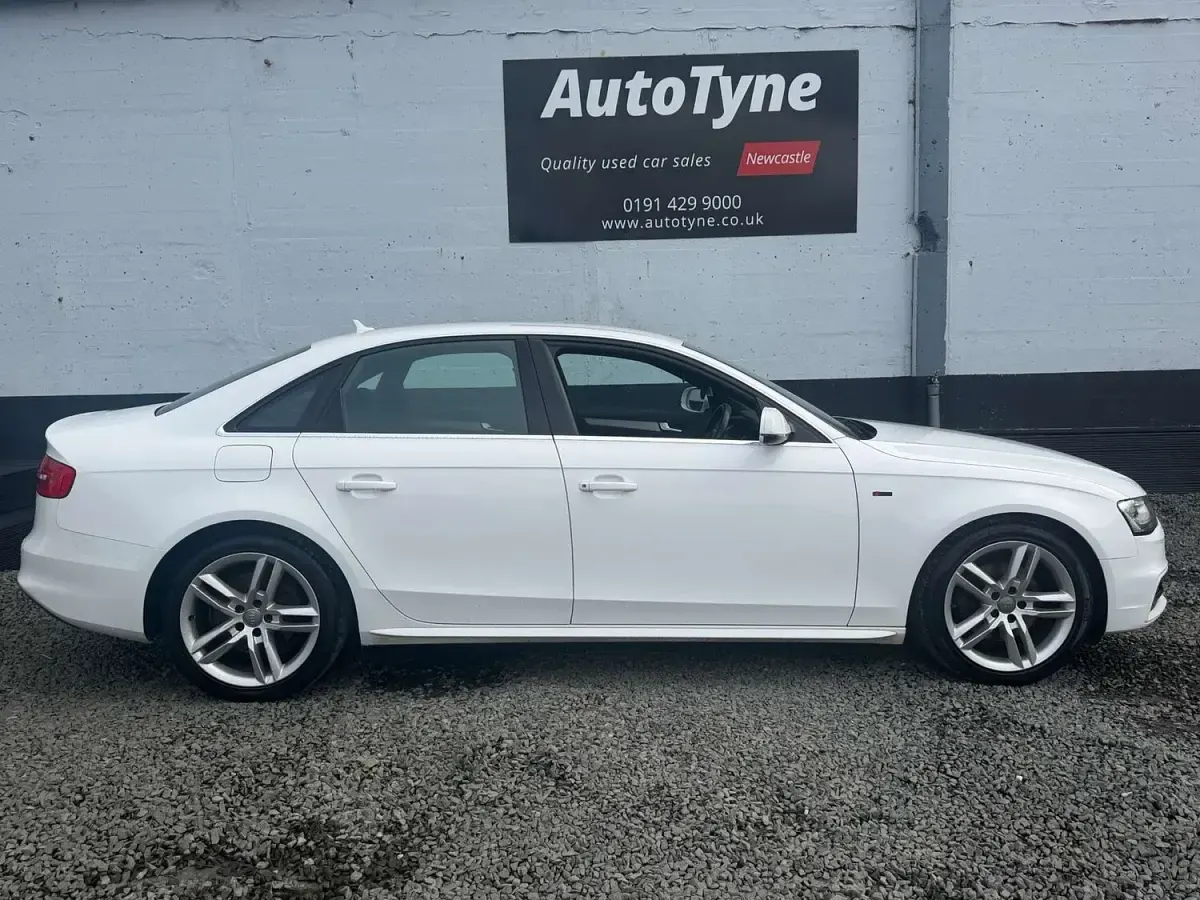 Used Audi A4 S-Line 150 HP (110 kW) 2015 White Sedan