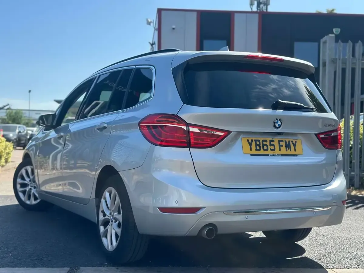 Used BMW 218 Luxury Line 2015 Silver Estate