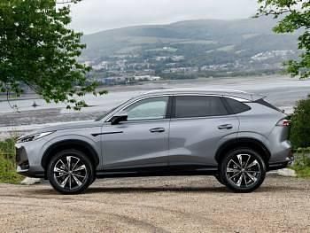 Usado MG HS Trophy 299 CV (219 kW) 2024 Gris SUV
