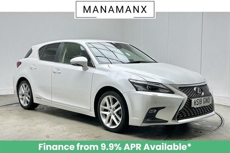 White Used 2018 Lexus CT200h Hatchback | £13,490 (Fair price) - Image 1/4