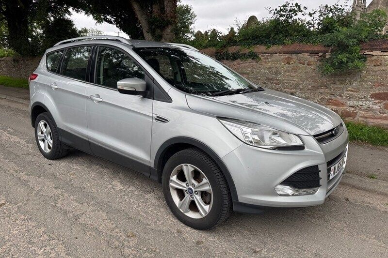 Silver Used 2015 Ford Kuga Zetec SUV | £6,295 (Fair price) - Image 1/1