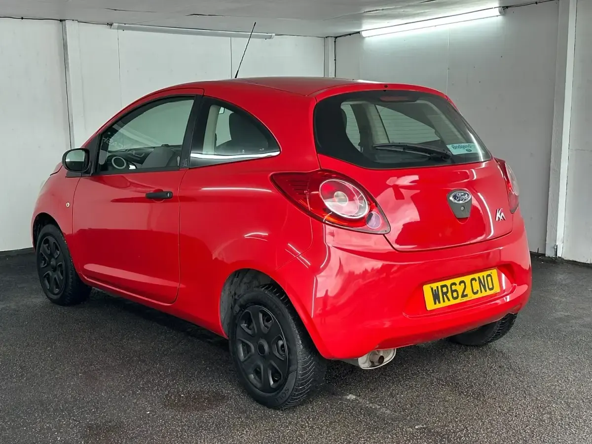 Used Ford Ka Studio 69 HP (50 kW) 2012 Red Hatchback