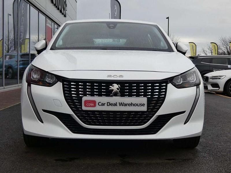 Used Peugeot 208 Active Premium 101 HP (74 kW) 2021 White Hatchback