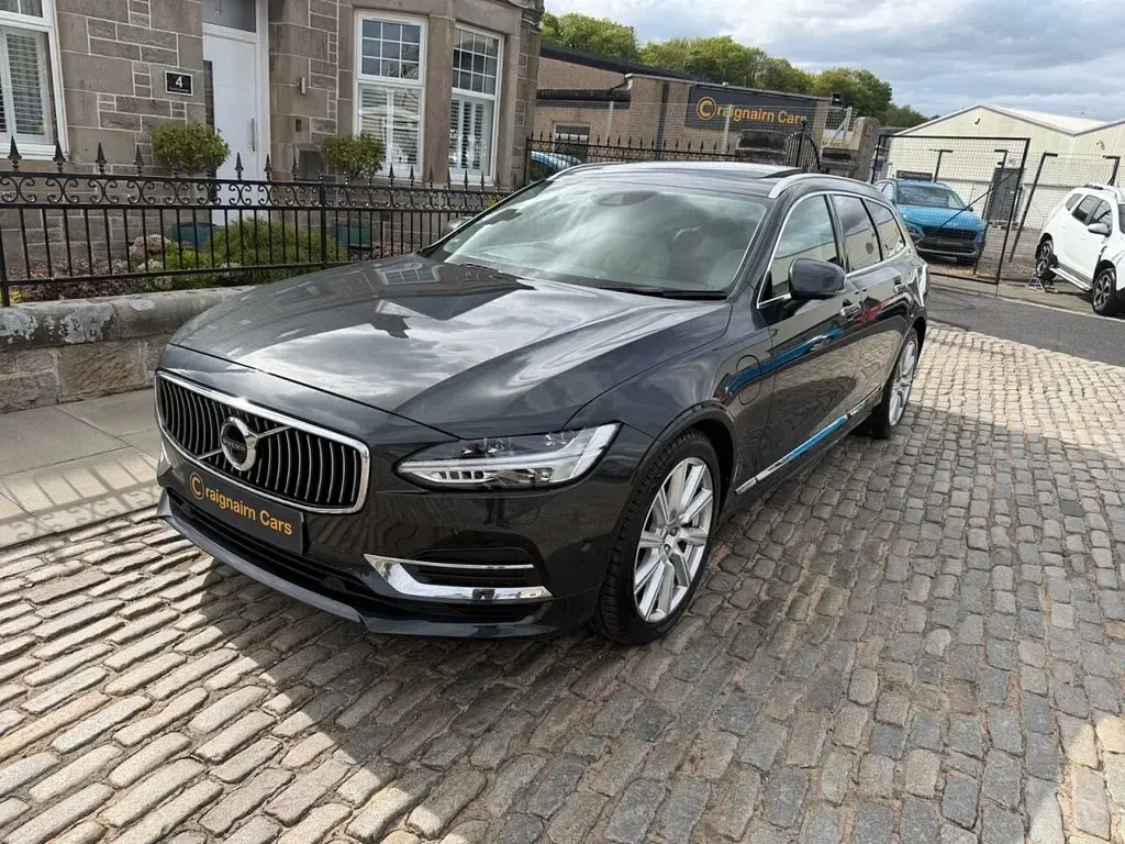 Used Volvo V90 Inscription 2018 Grey Estate